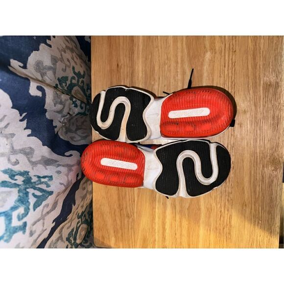 Nike Air Max Infinity Size 5y - Picture 6 of 7